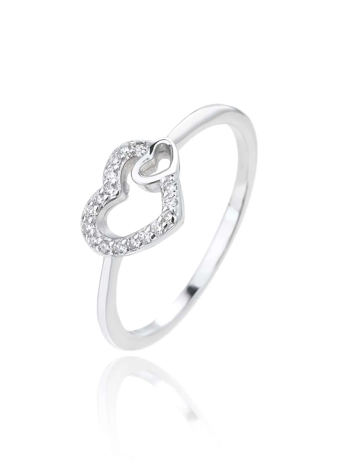 Anillo de plata con motivo de dos corazones